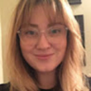 Meet your Posher, Caitlin